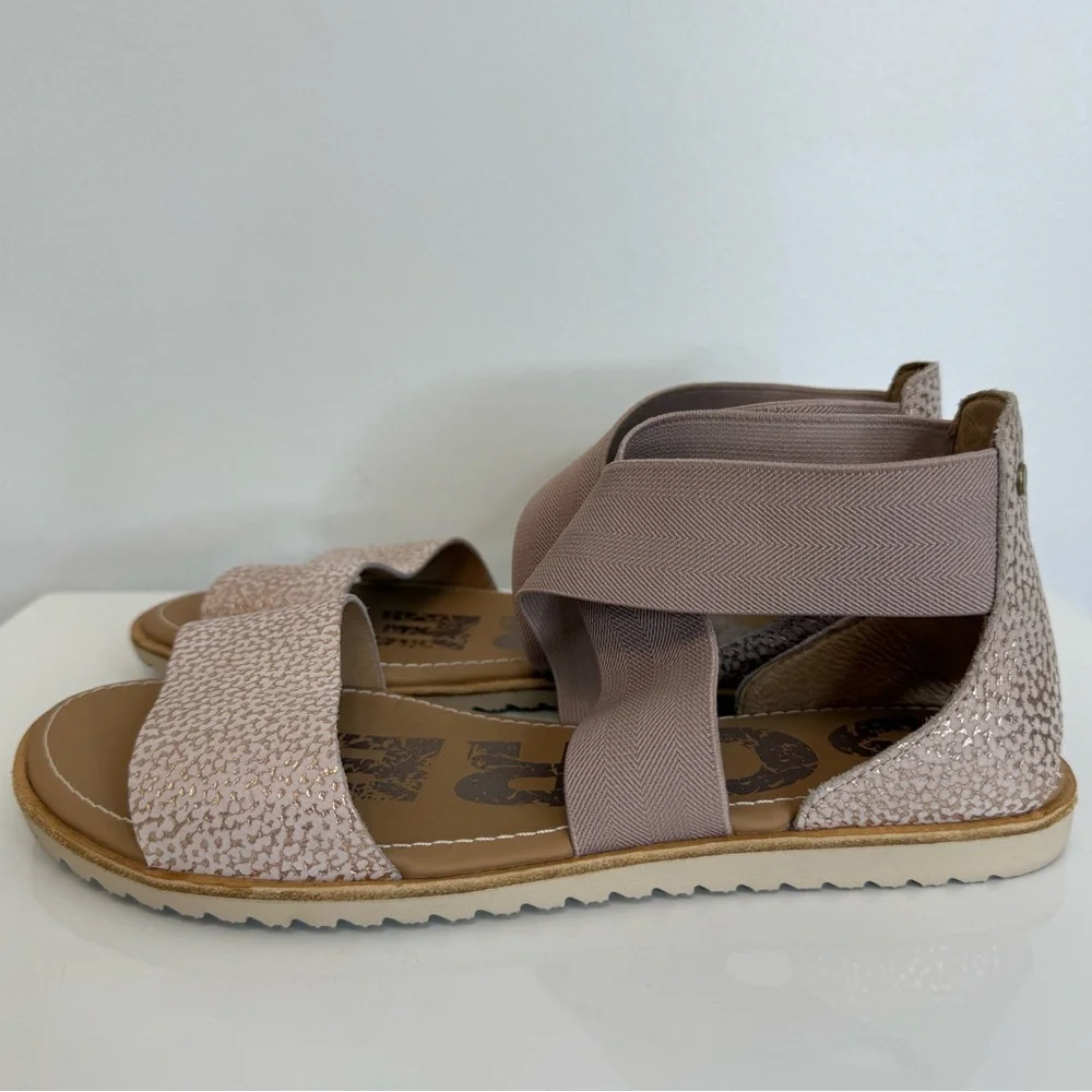 Sorel Ella  Flat Sandal Pink Rose Gold Leather Open Toe Size 8 Stretch Straps